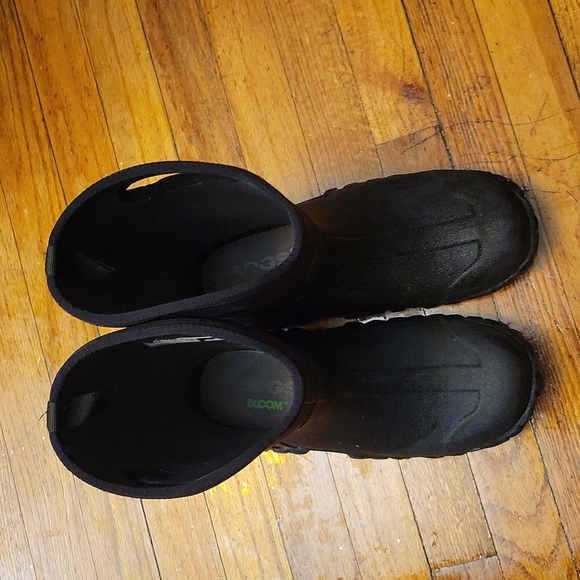 Bogs Other - BOGS WATERPROOF MEN'S  BOOTS 👢 SIZE 9